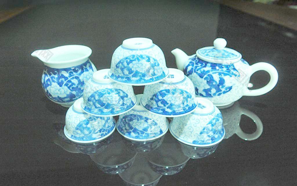 瓷器